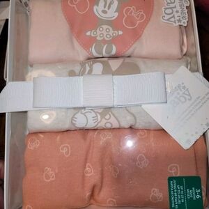 Disney Store SZ 3-6 Months Baby Romper BODYSUIT GIFT SET GIRLS 3pc New In Box